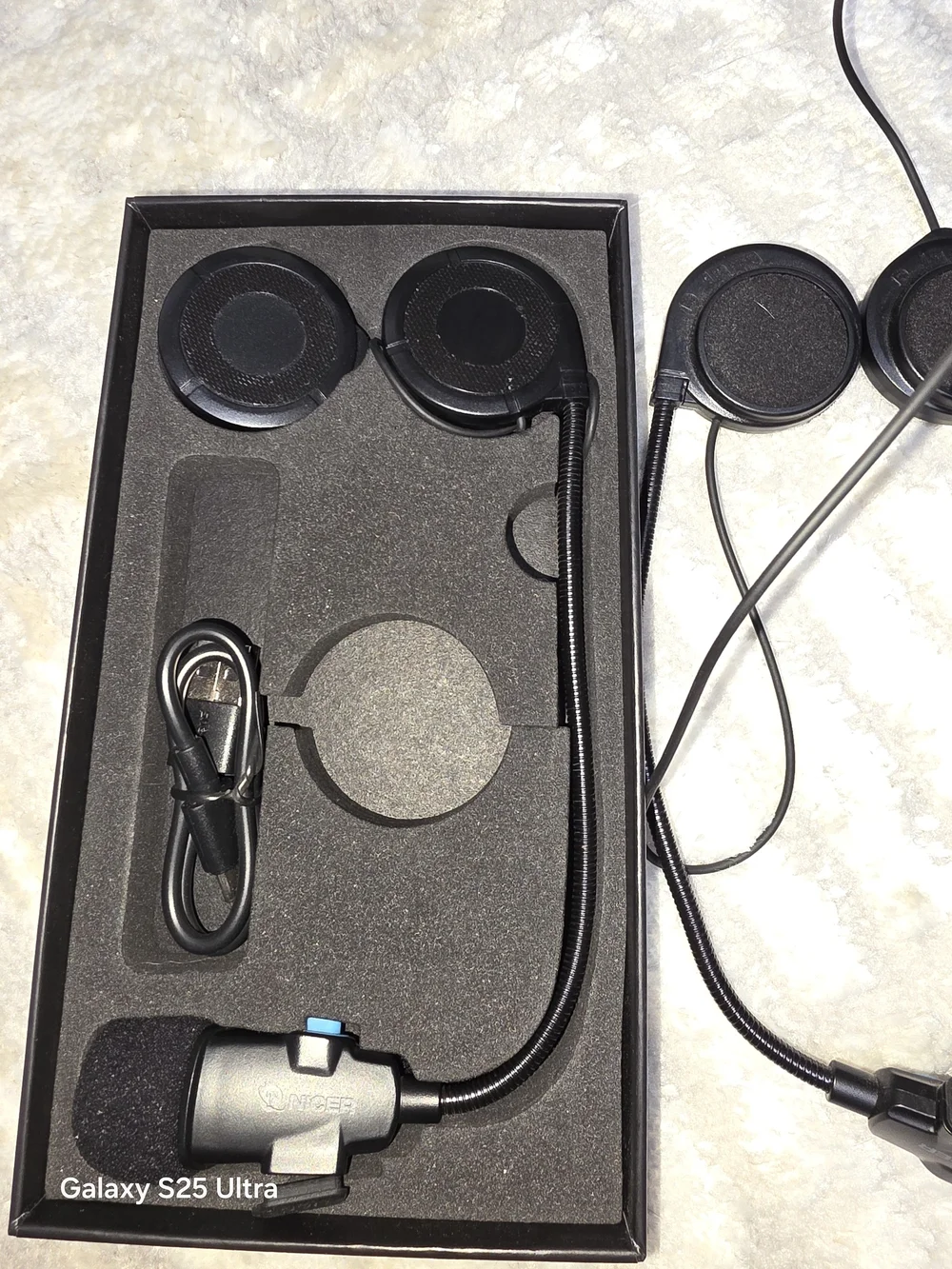 Nicer black wireless
